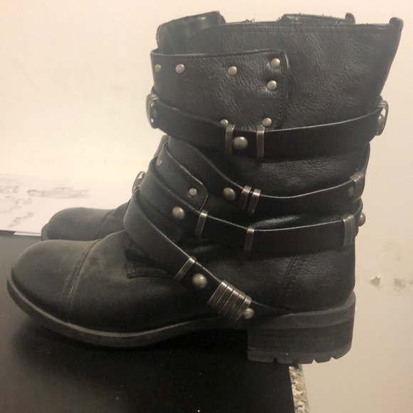 Skechers Shoes - Skechers black boots size 9, gently worn